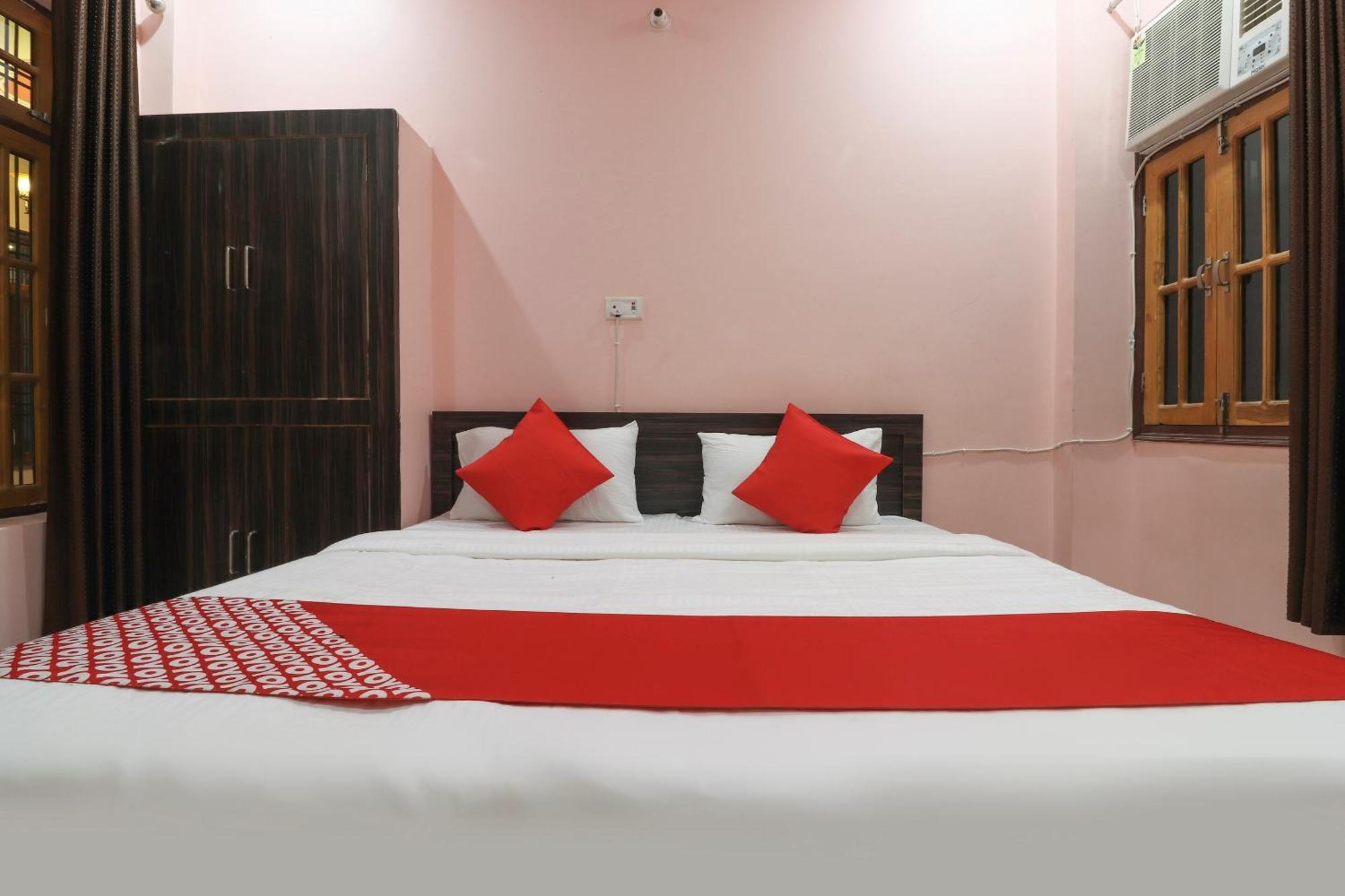 Oyo Hotel Aryan Galaxy Bhauli Exterior foto