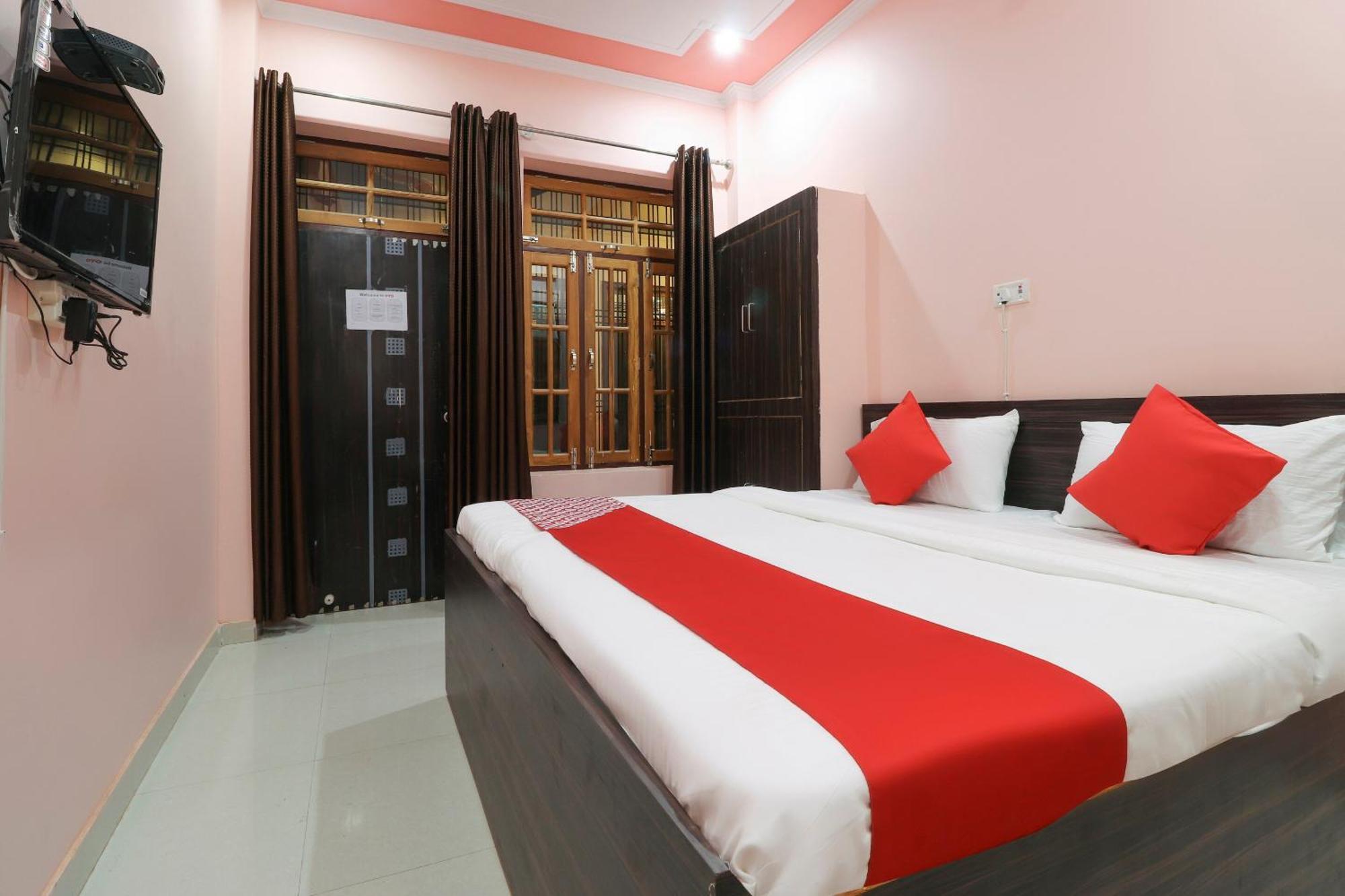 Oyo Hotel Aryan Galaxy Bhauli Exterior foto